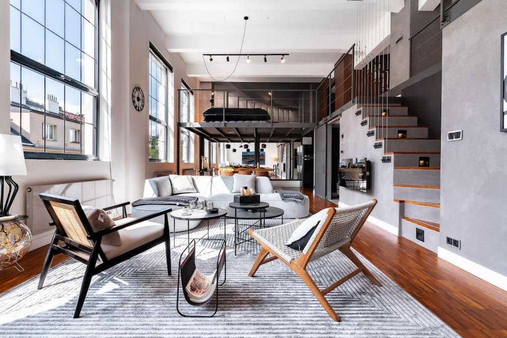 Апартаменти The Factory Loft Прага Екстер'єр фото